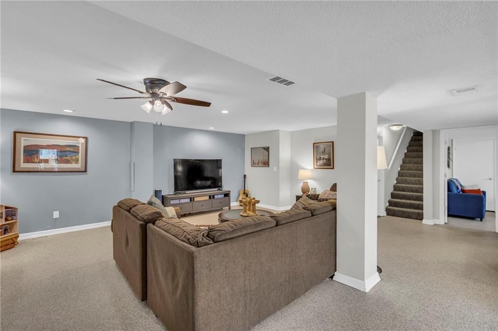 7712 Darnell Street — photo 34