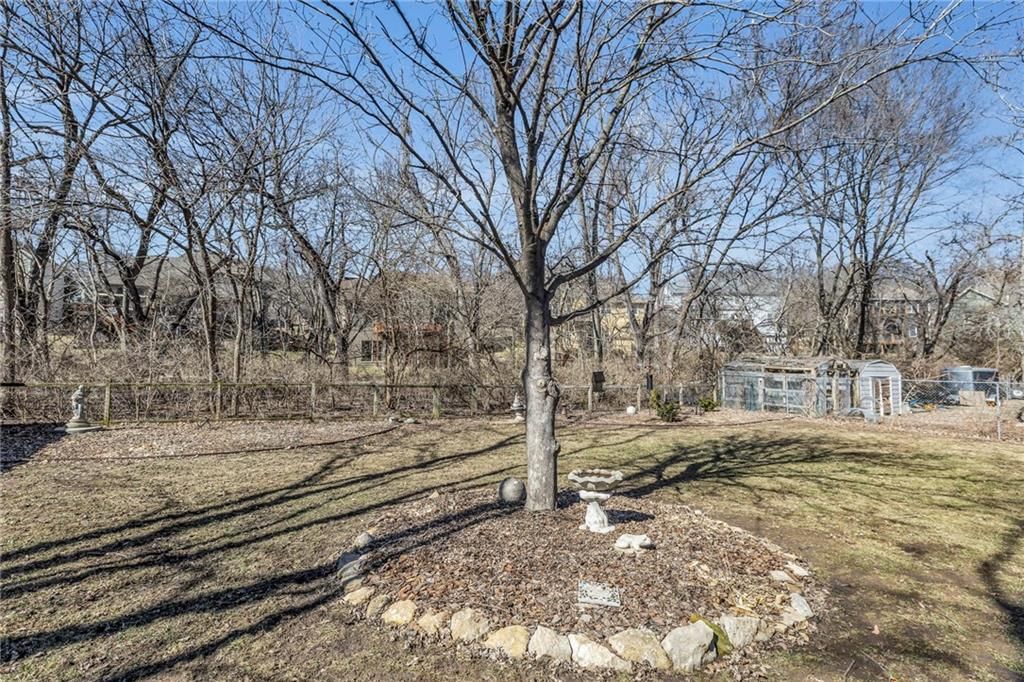 7712 Darnell Street — photo 43