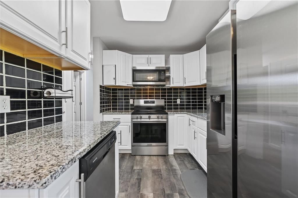 904 E Golf Hill Drive — photo 9