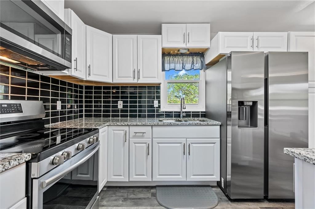 904 E Golf Hill Drive — photo 10