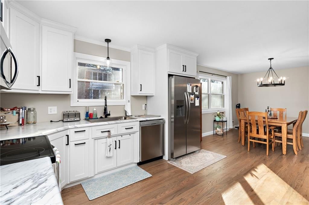 Photo 8 of 29 - 210 N Virginia Street