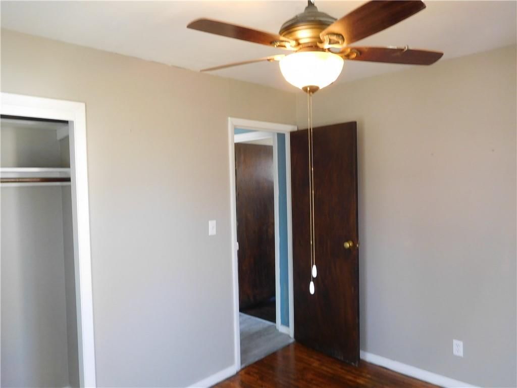 Photo 11 of 25 - 8612 E 114th Street