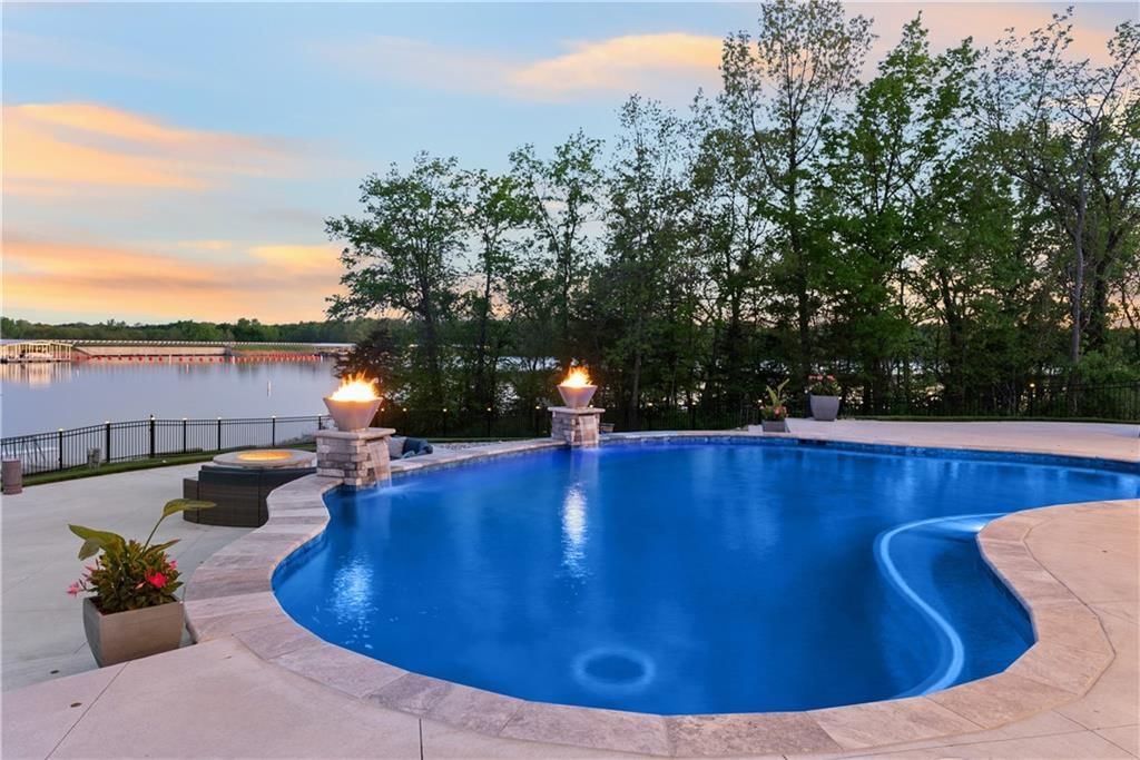 14 Omaha Circle — photo 8