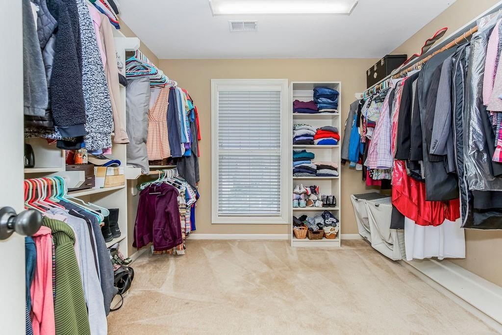 8909 N Oxford Avenue — photo 24