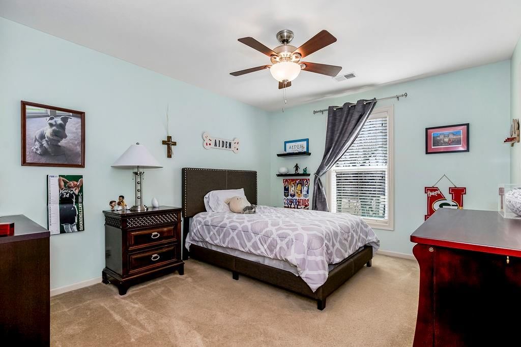 8909 N Oxford Avenue — photo 29
