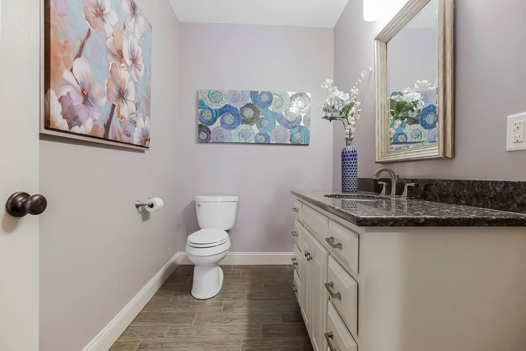 8909 N Oxford Avenue — photo 38