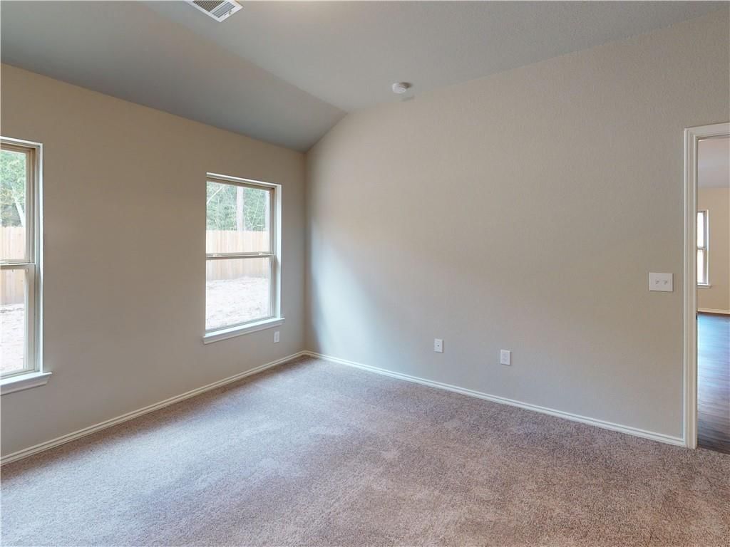 568 W Lanesfield Street — photo 9