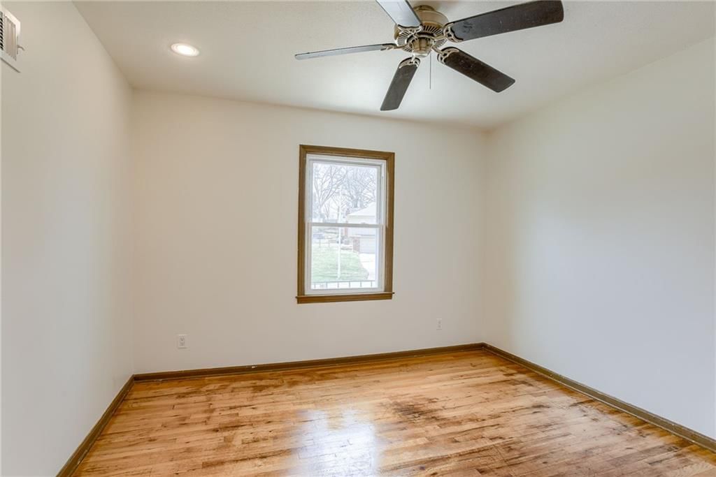 5219 N Virginia Avenue — photo 16