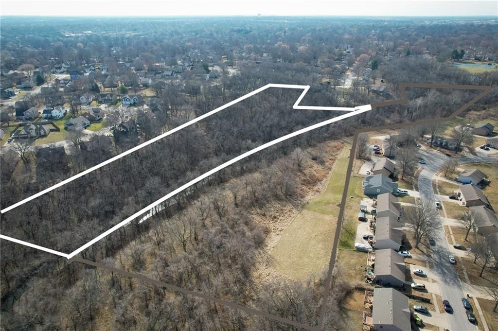 705 NE Noeleen Lane — photo 21