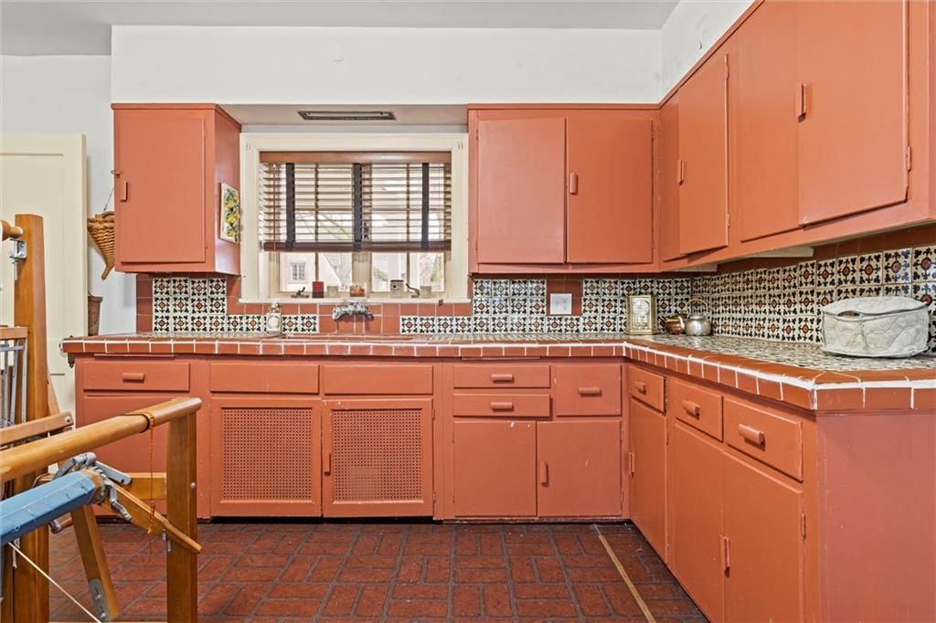 928 S Esplanade Street — photo 27