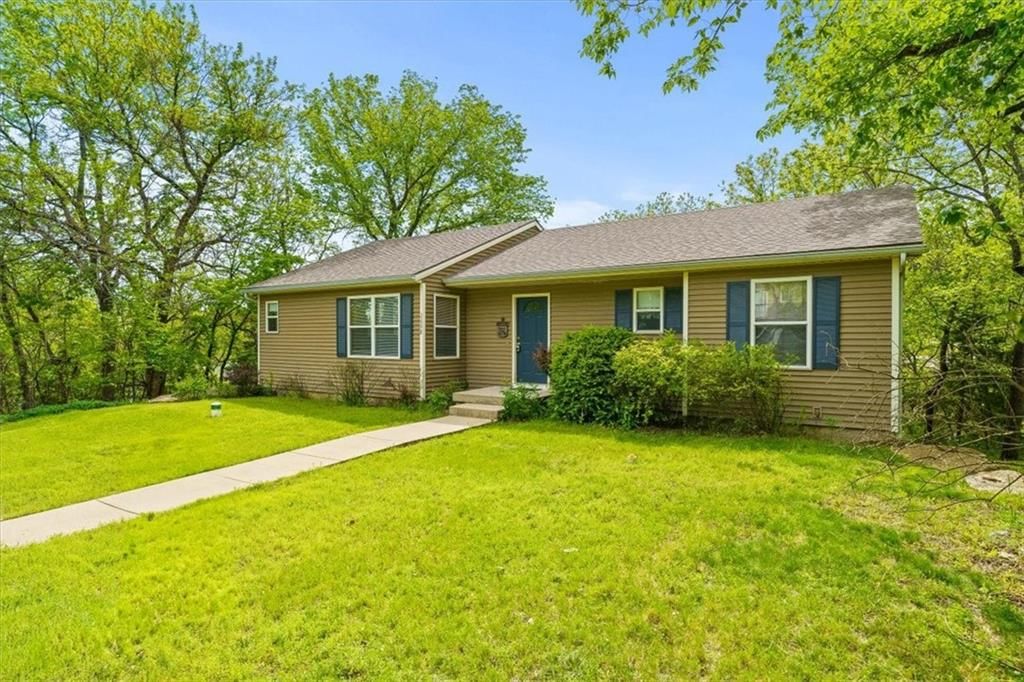54 Locust Lane — photo 35