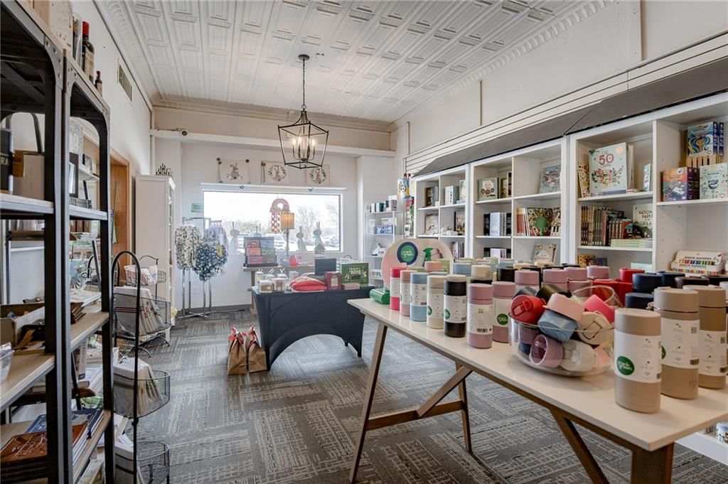 121 E Lexington Avenue — photo 10
