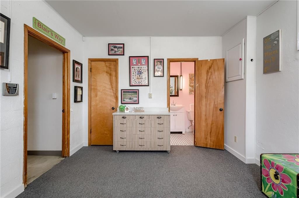 121 E Lexington Avenue — photo 12
