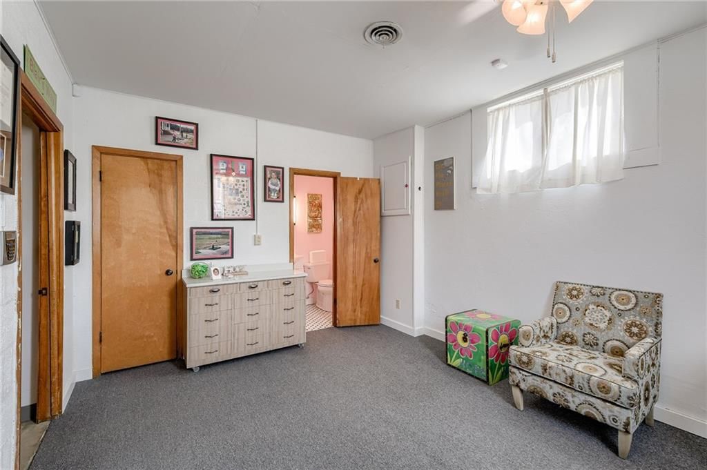 121 E Lexington Avenue — photo 13