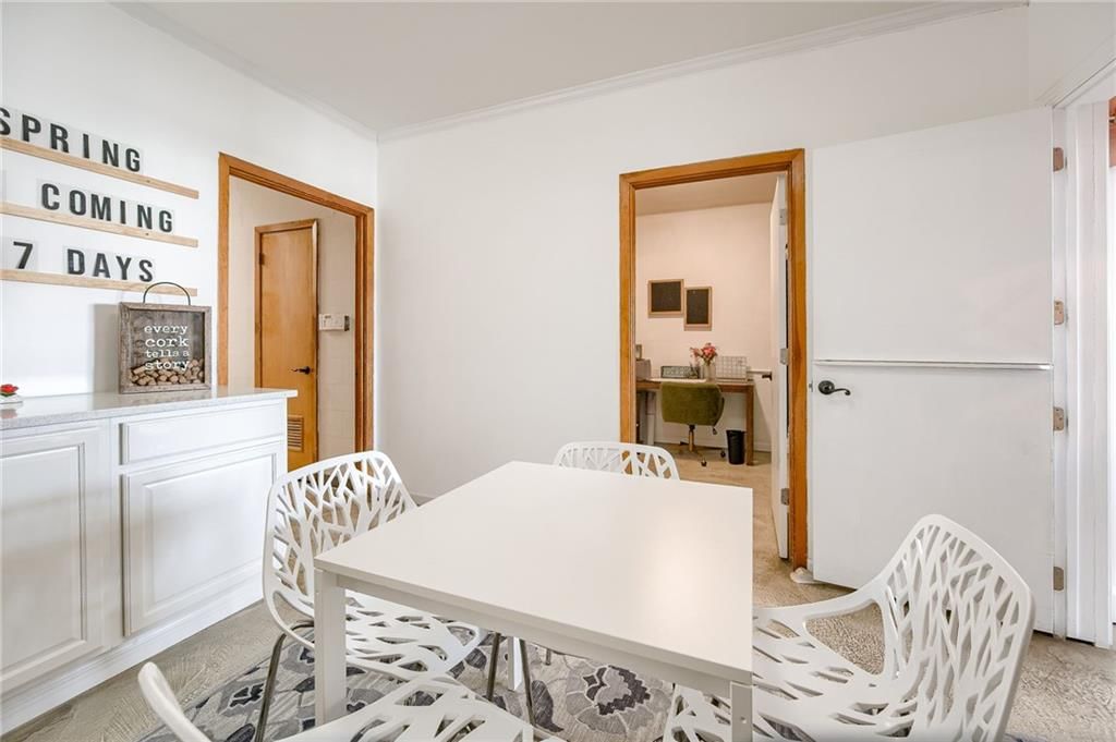 121 E Lexington Avenue — photo 19