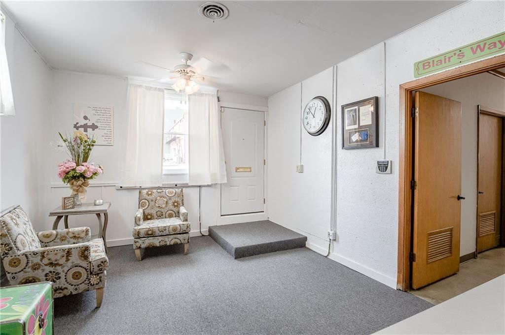121 E Lexington Avenue — photo 21