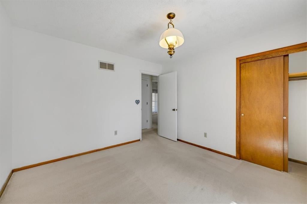 711 Englewood Street — photo 20