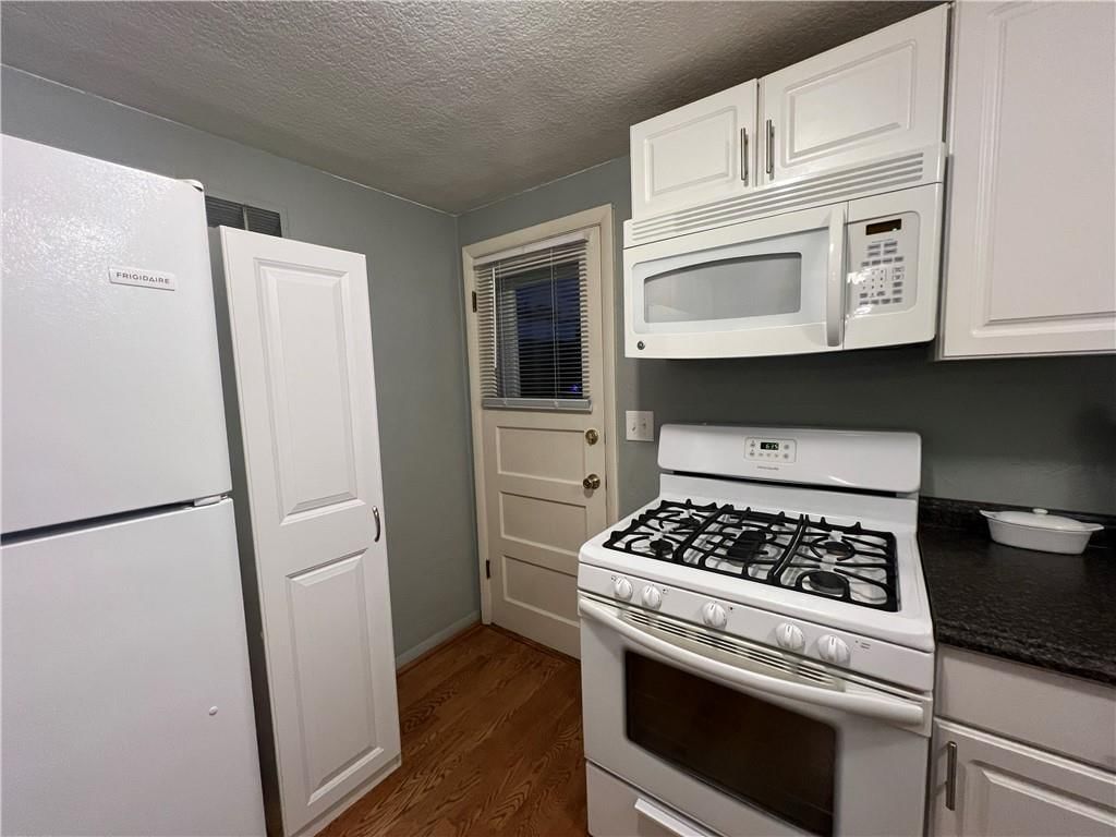 3327 N 74 Street — photo 8
