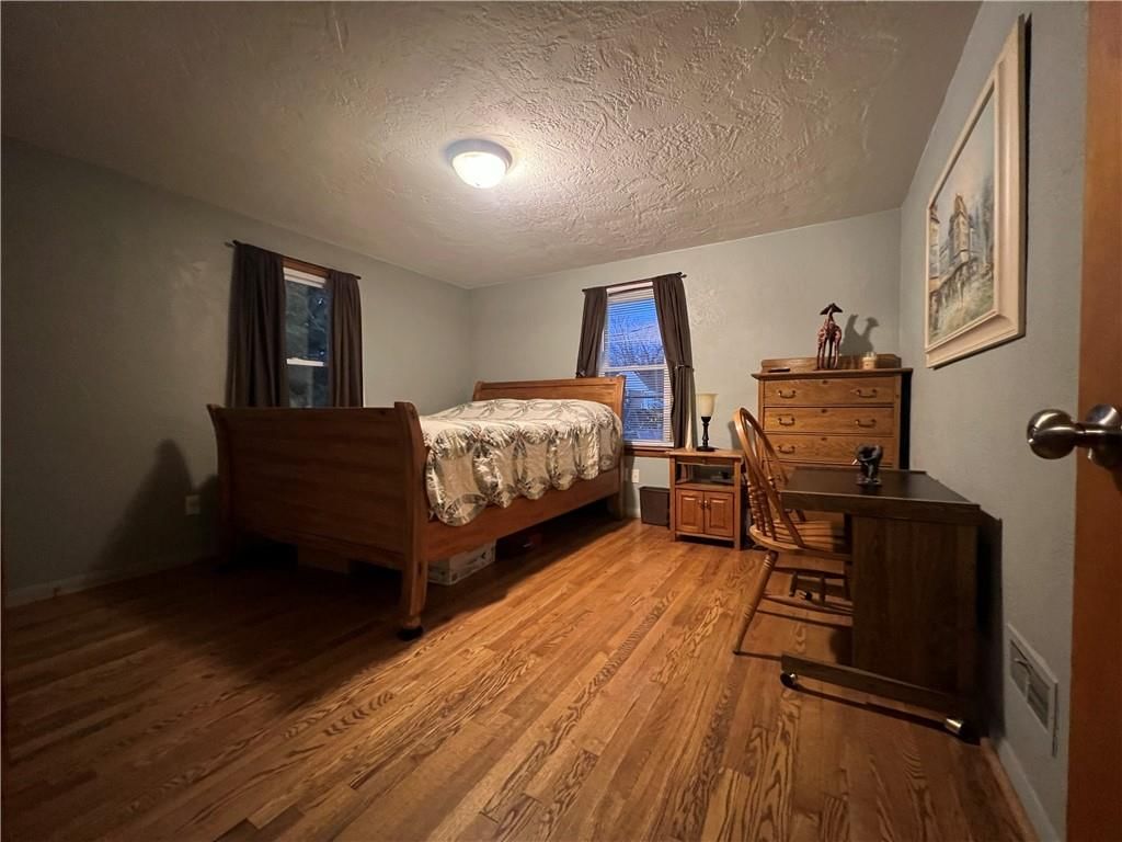 3327 N 74 Street — photo 20