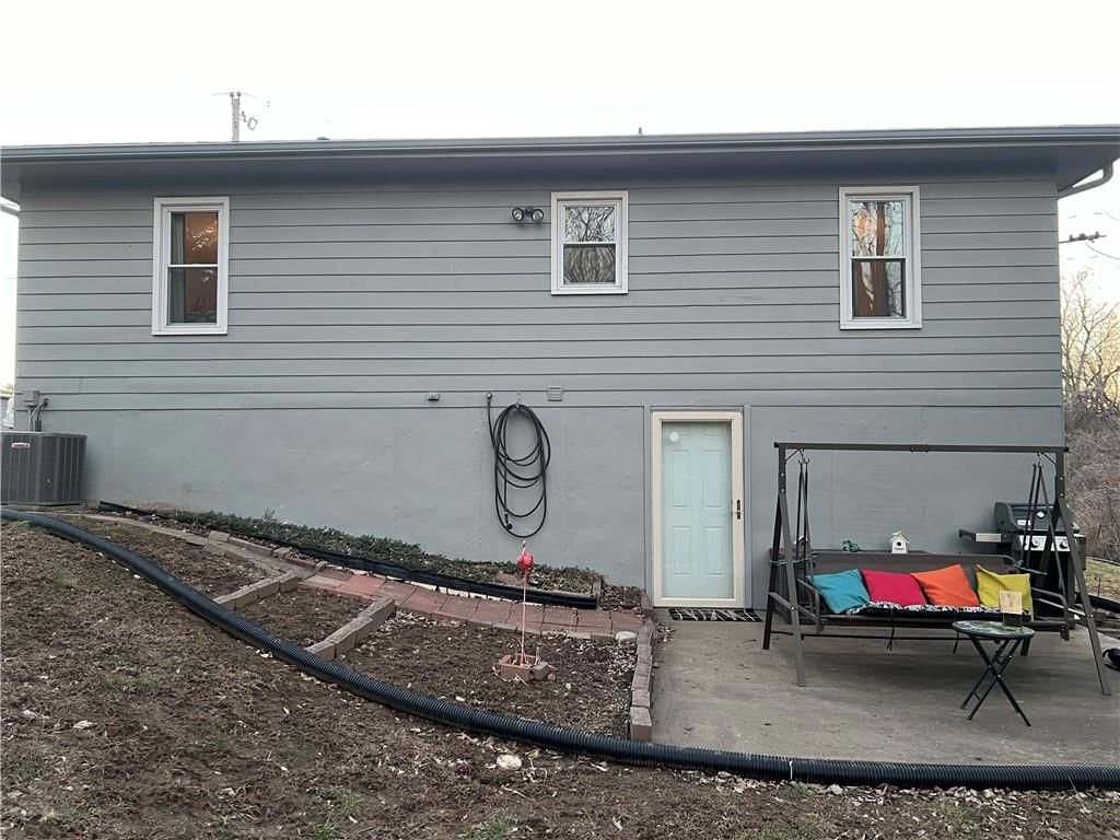 3327 N 74 Street — photo 22