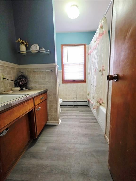 Photo 21 of 29 - 209 E Benton Street