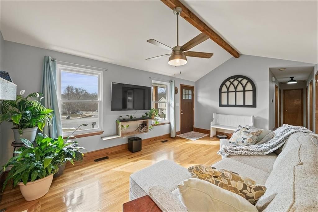 Photo 3 of 17 - 1508 S Pollard Avenue
