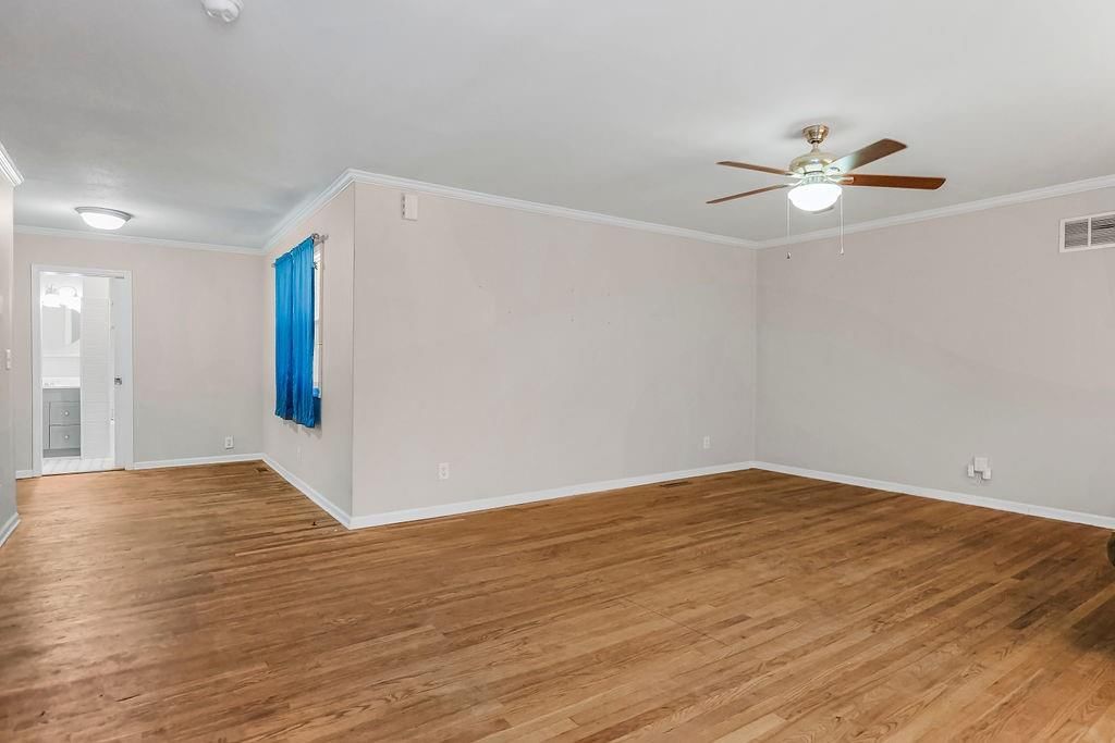 808 N Crysler Avenue — photo 4