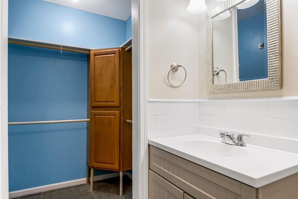 808 N Crysler Avenue — photo 11
