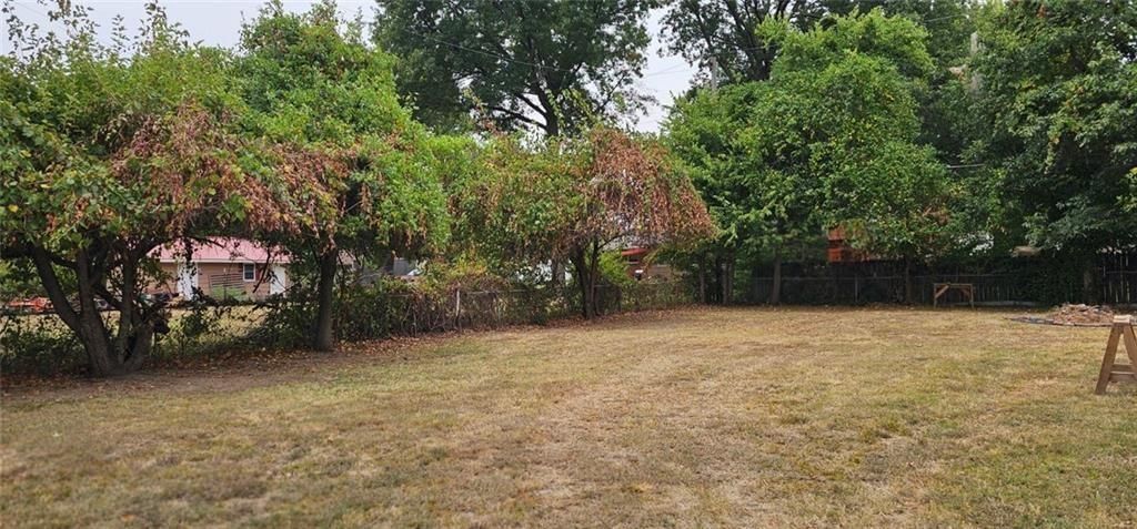307 N Free King Highway — photo 28