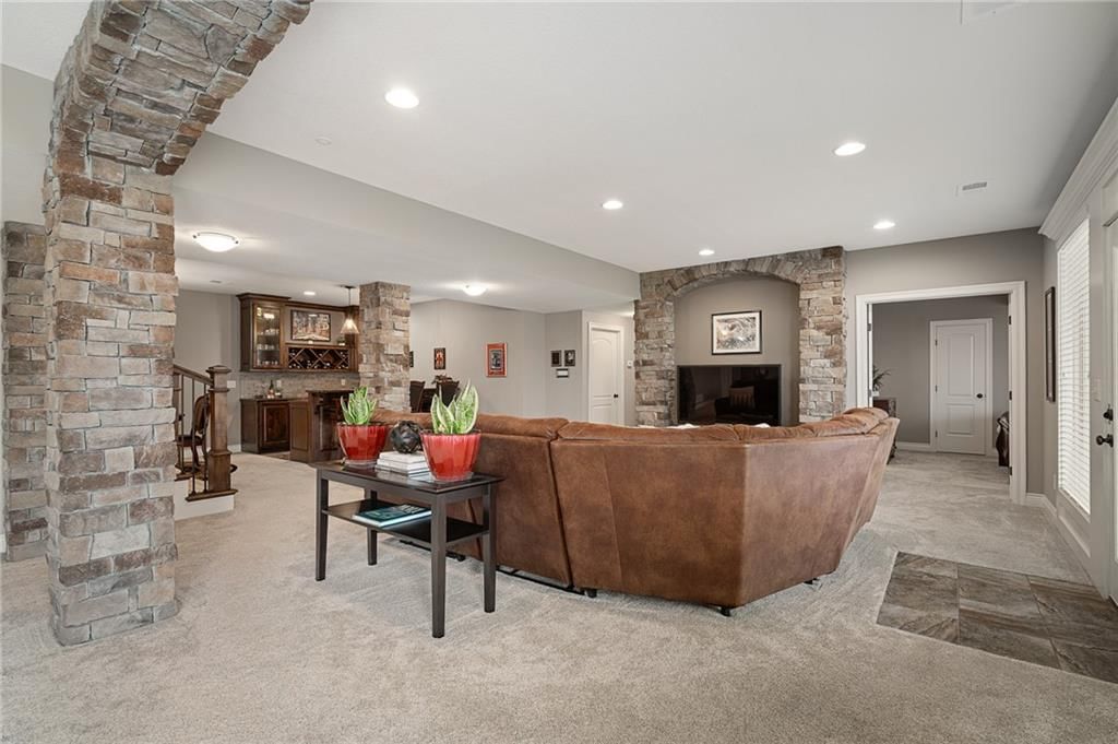 16129 Oakmont Street — photo 31