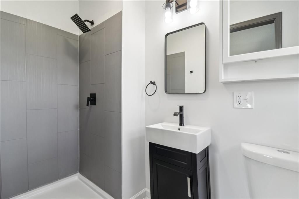 11600 E 62nd Street — photo 13