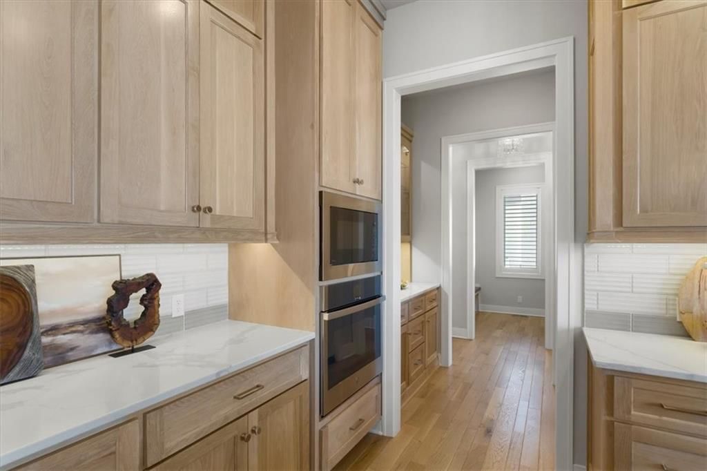 3308 W 150th Terrace — photo 16