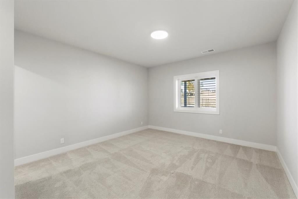 3308 W 150th Terrace — photo 43