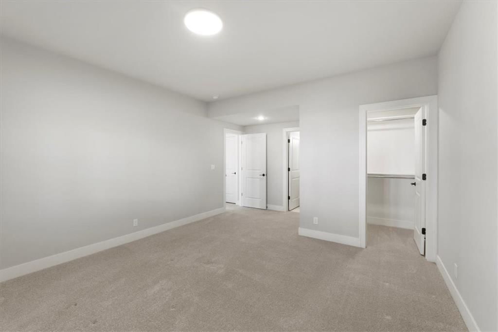 3308 W 150th Terrace — photo 45
