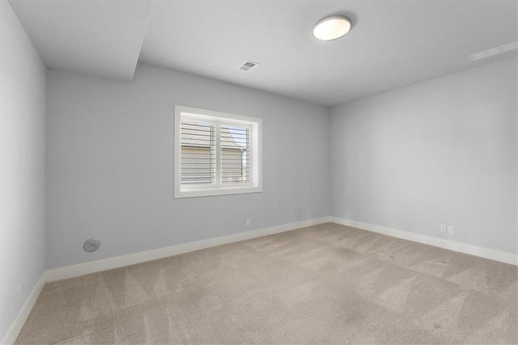 3308 W 150th Terrace — photo 53