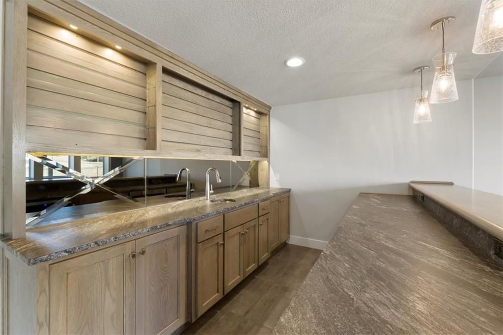 3308 W 150th Terrace — photo 58