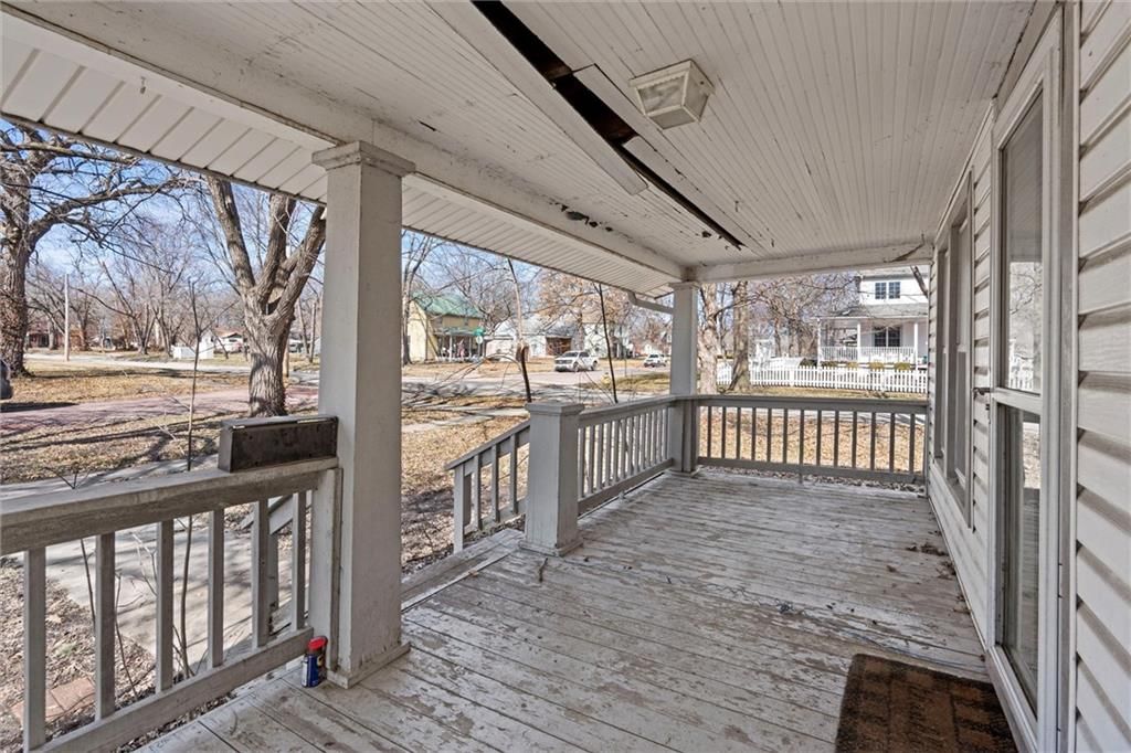 703 S Sycamore Street — photo 5