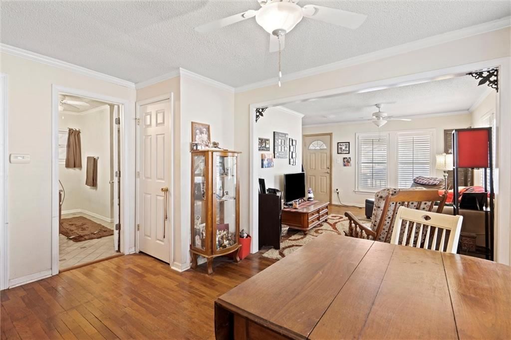 703 S Sycamore Street — photo 14