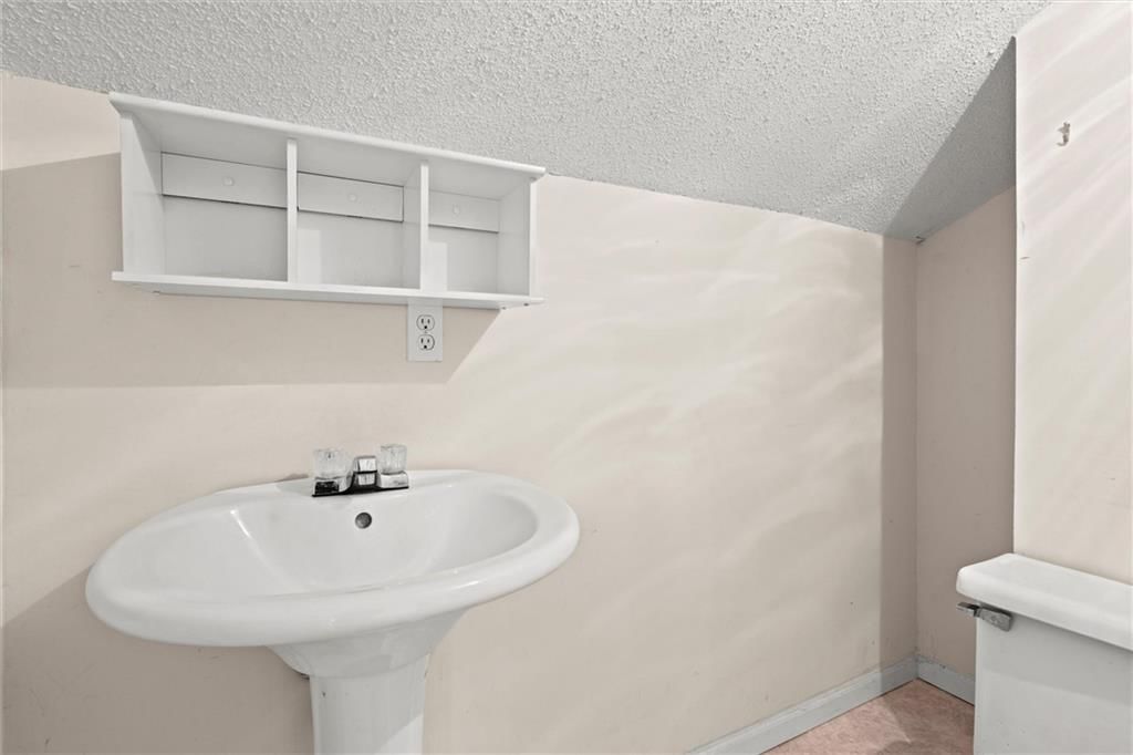 703 S Sycamore Street — photo 22