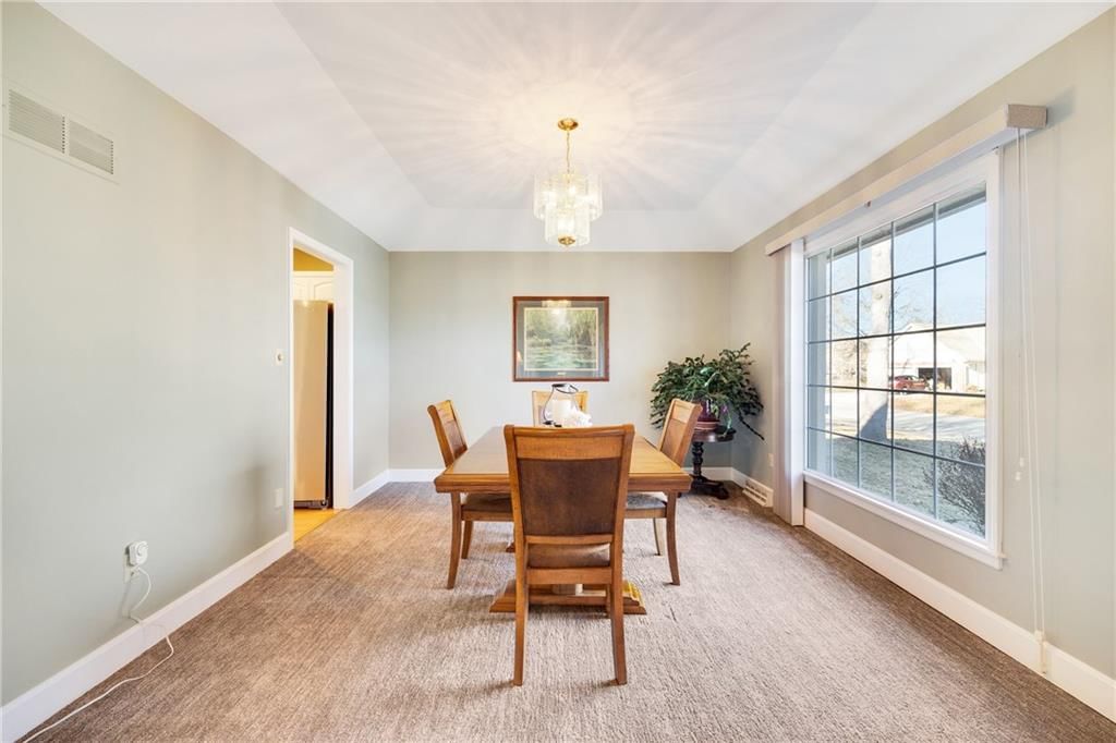 1320 NE Hilltop Drive — photo 8
