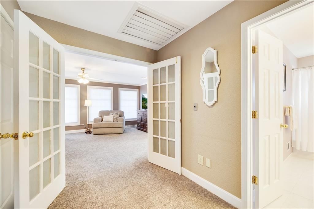 1320 NE Hilltop Drive — photo 18