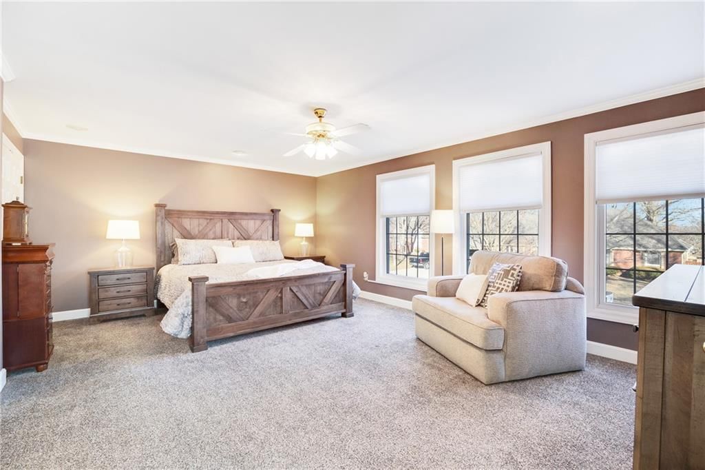 1320 NE Hilltop Drive — photo 19