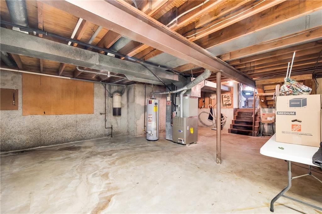 1320 NE Hilltop Drive — photo 24