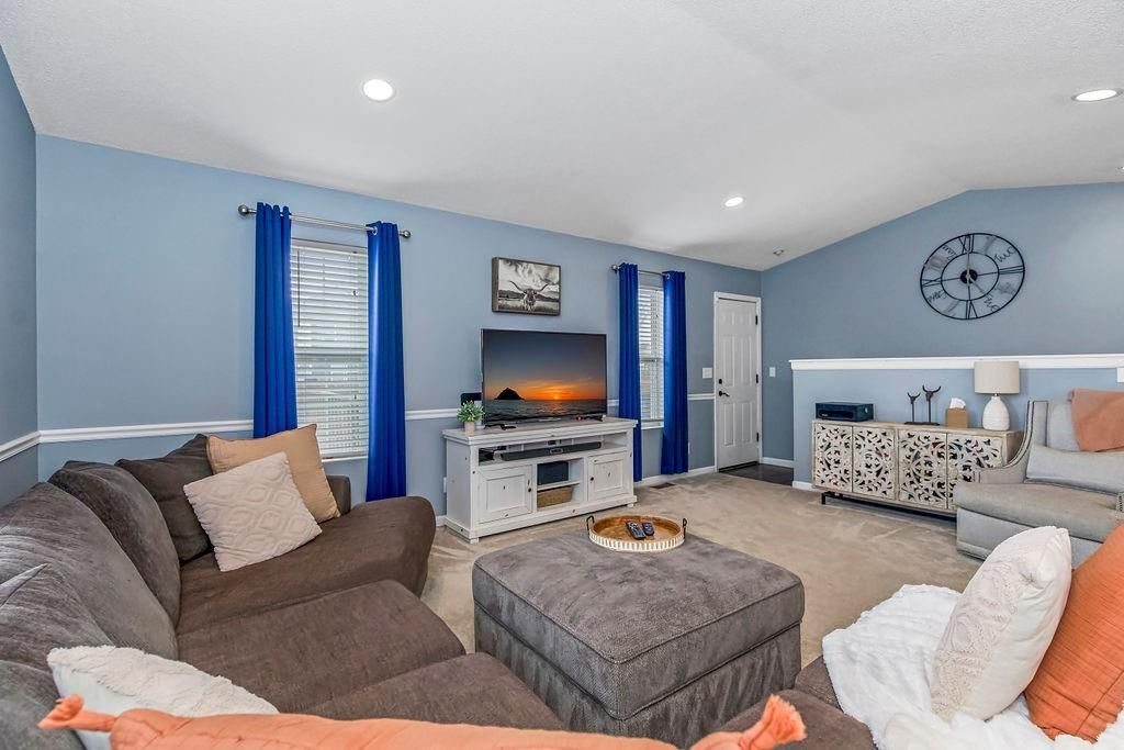 1009 SE Wingate Court — photo 4
