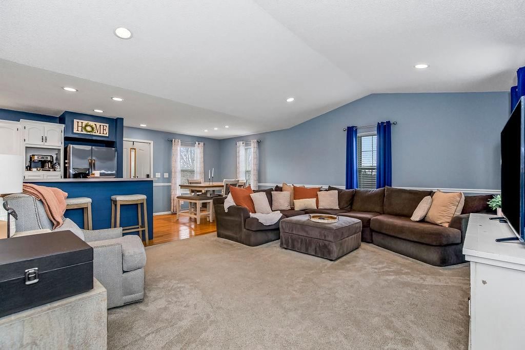 1009 SE Wingate Court — photo 5