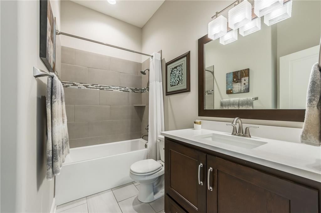 4510 NW 70th Terrace — photo 33