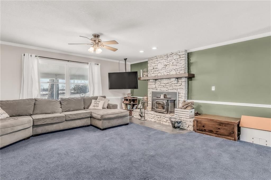 28589 Pressonville Road — photo 7