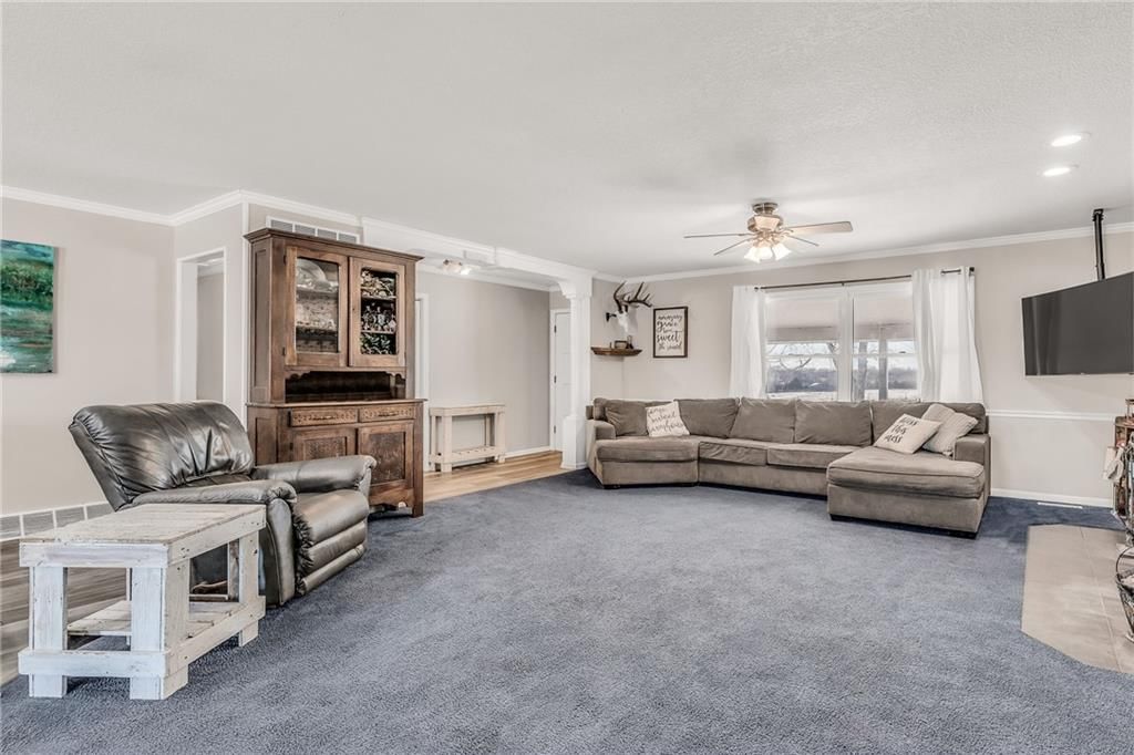 28589 Pressonville Road — photo 8