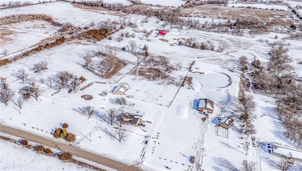 28589 Pressonville Road — photo 33