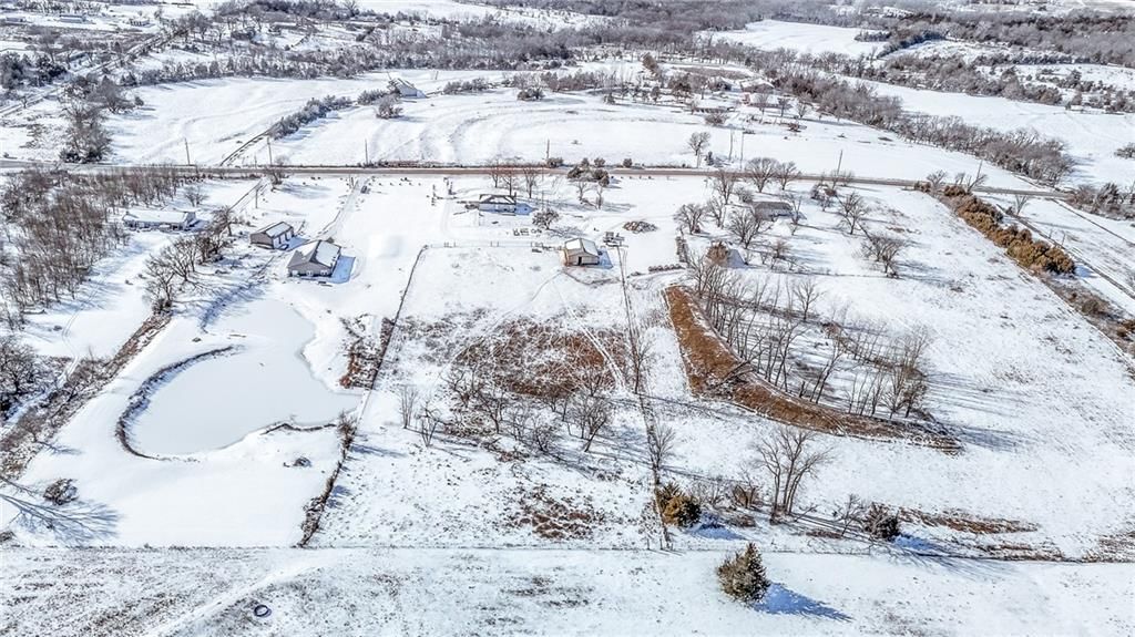 28589 Pressonville Road — photo 36